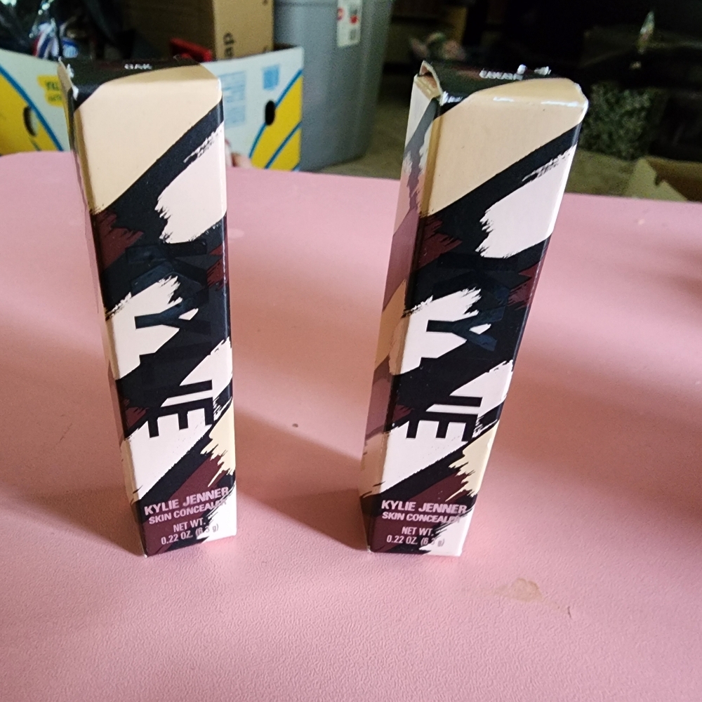 Kylie Skin concealer